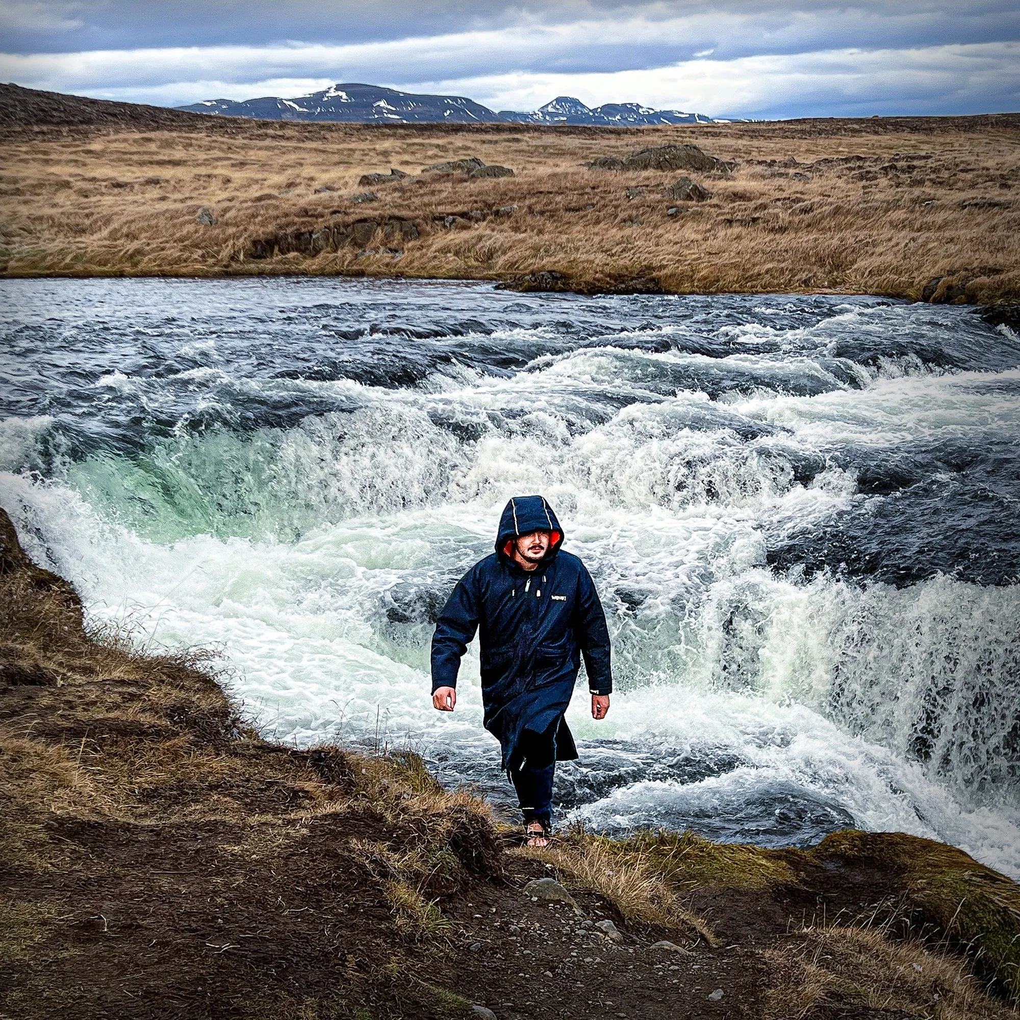 3 in 1 Waterproof & Windproof Changing Robe | Unisex | Navy Blue