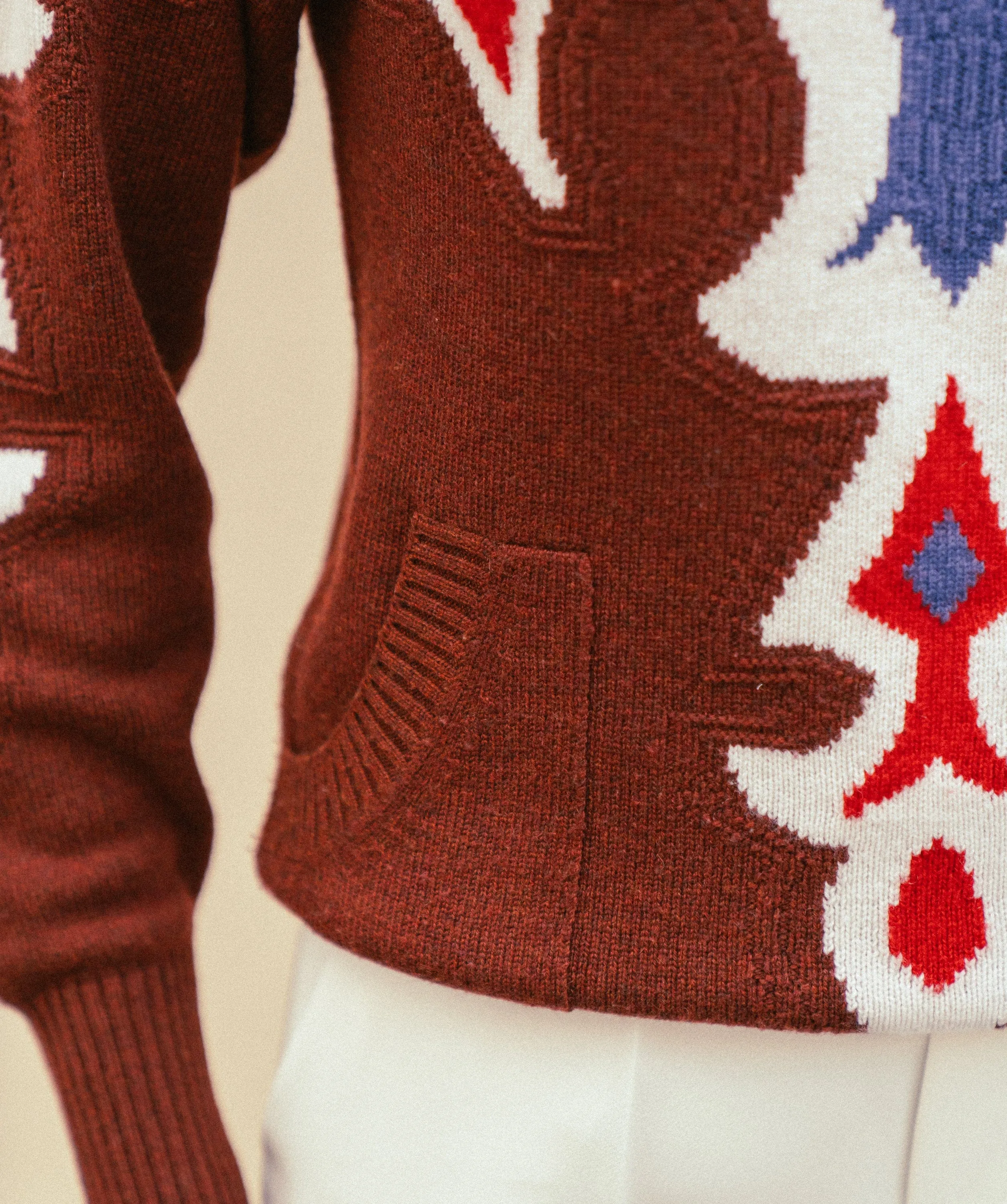 Chanel knitted cowboy jumper - 100% cashmere. AGC1230