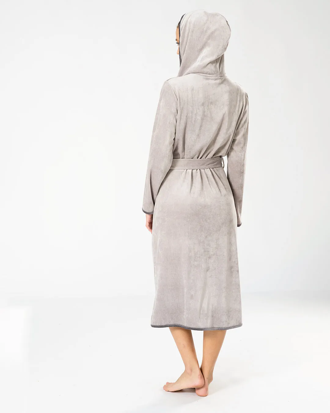 WINNIPEG BAMBOO NIKI GULL GRAY HOOD ROBE