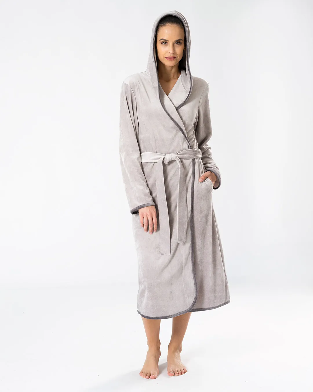 WINNIPEG BAMBOO NIKI GULL GRAY HOOD ROBE